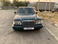 Mercedes-Benz E 220 1994 года за 2 600 000 тг. в Шымкент