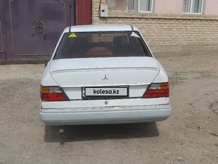 Mercedes-Benz E 200 1988 года за 900 000 тг. в Кызылорда