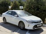 Toyota Camry 2017 года за 13 500 000 тг. в Шымкент