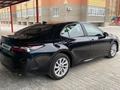 Toyota Camry 2021 годаүшін12 500 000 тг. в Актобе – фото 4