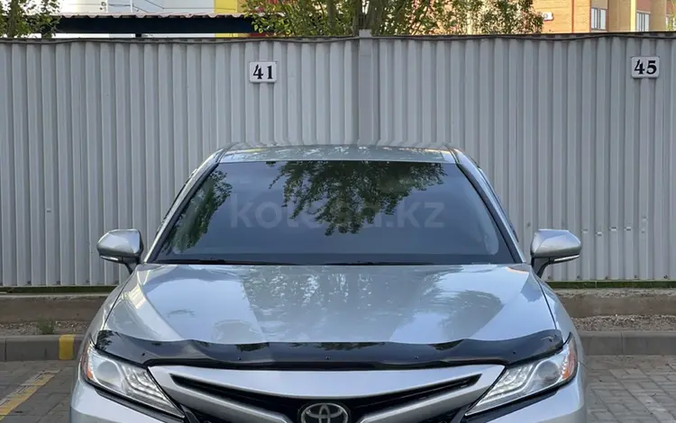 Toyota Camry 2018 годаүшін10 200 000 тг. в Актобе