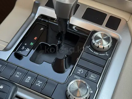 Toyota Land Cruiser 2021 года за 32 000 000 тг. в Актау – фото 22