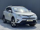 Toyota RAV4 2017 годаүшін12 500 000 тг. в Актобе – фото 2