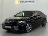 Toyota Camry Luxe 2024 года за 21 000 000 тг. в Астана