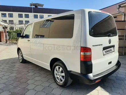 Volkswagen Transporter 2009 года за 8 400 000 тг. в Атырау – фото 5