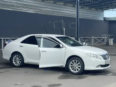 Toyota Camry 2013 года за 8 800 000 тг. в Шымкент