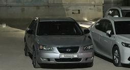 Hyundai Sonata 2006 годаүшін3 400 000 тг. в Актау – фото 2