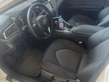 Toyota Camry 2018 года за 12 300 000 тг. в Тараз – фото 5