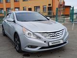 Hyundai Sonata 2010 года за 4 260 000 тг. в Уральск – фото 2