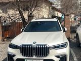 BMW X7 2021 года за 58 500 000 тг. в Астана