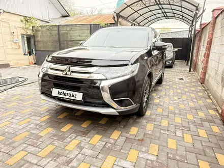 Mitsubishi Outlander 2016 года за 8 000 000 тг. в Алматы – фото 27