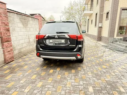 Mitsubishi Outlander 2016 года за 8 000 000 тг. в Алматы – фото 30