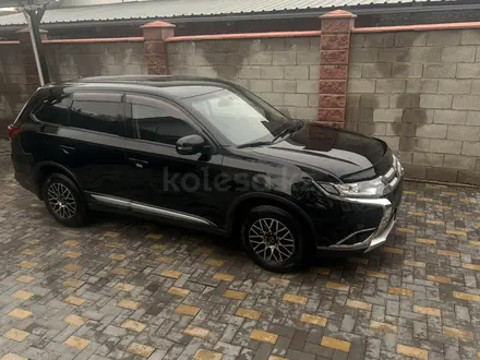 Mitsubishi Outlander 2016 года за 8 000 000 тг. в Алматы – фото 3