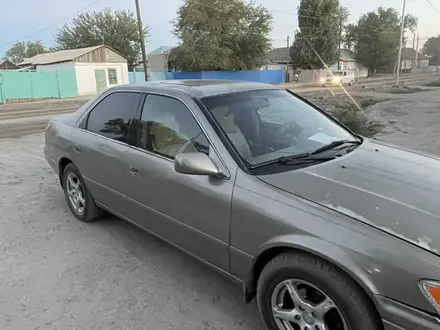 Toyota Camry 2001 года за 3 300 000 тг. в Кызылорда – фото 2