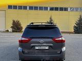 Toyota Sienna 2015 годаfor15 500 000 тг. в Атырау – фото 5