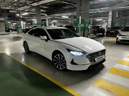 Hyundai Sonata 2023 года за 13 900 000 тг. в Астана