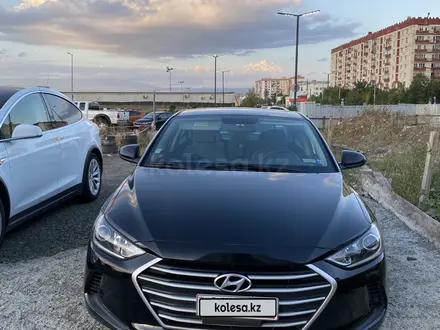 Hyundai Elantra 2015 года за 4 400 000 тг. в Атырау – фото 2