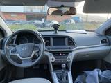 Hyundai Elantra 2015 годаүшін4 400 000 тг. в Атырау – фото 4