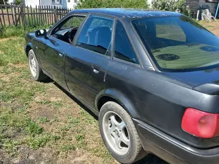 Audi 80
