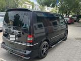 Volkswagen Multivan 2011 годаүшін10 800 000 тг. в Караганда – фото 3