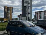 Nissan Prairie 1995 года за 800 000 тг. в Усть-Каменогорск – фото 3
