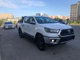 Toyota Hilux 2023 годаүшін18 990 000 тг. в Актау