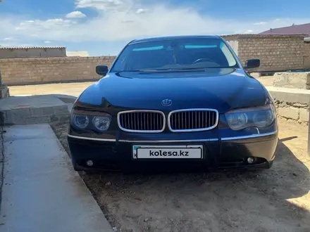 BMW 745 2004 года за 2 500 000 тг. в Атырау – фото 6