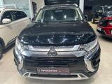 Mitsubishi Outlander 2018 года за 9 800 000 тг. в Астана