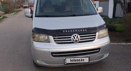 Volkswagen Multivan 2003 года за 5 800 000 тг. в Алматы