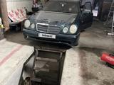 Mercedes-Benz E 230 1997 годаfor1 700 000 тг. в Костанай – фото 4