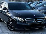 Mercedes Benz W213 Стекла Фары за 25 000 тг. в Астана