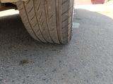 Летние шины 235/45 р17 в отличном состоянии на дисках за 90 000 тг. в Алматы