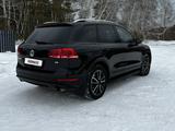 Volkswagen Touareg 2010 годаfor9 900 000 тг. в Щучинск – фото 4