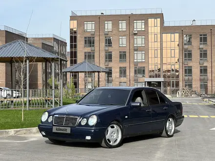 Mercedes-Benz E 280 1996 года за 3 300 000 тг. в Шымкент