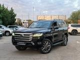 Toyota Land Cruiser Luxe 2021 года за 43 999 000 тг. в Алматы