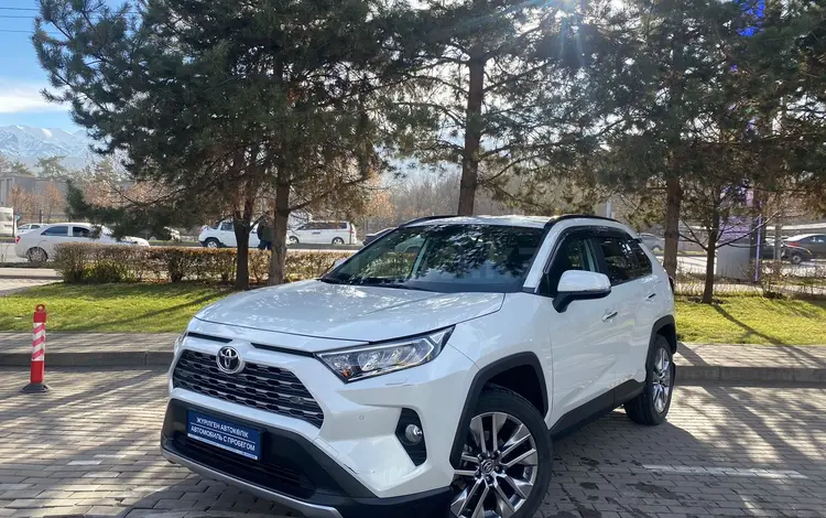 Toyota RAV4 2020 годаүшін15 890 000 тг. в Алматы