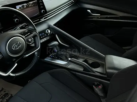 Hyundai Elantra 2023 года за 8 600 000 тг. в Алматы – фото 18