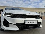 Kia K5 2021 года за 13 400 000 тг. в Атырау – фото 2