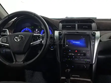 Toyota Camry 2015 года за 9 630 000 тг. в Астана – фото 16