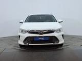 Toyota Camry 2015 года за 10 250 000 тг. в Астана – фото 2