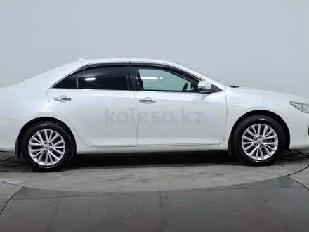Toyota Camry 2015 года за 9 630 000 тг. в Астана – фото 4