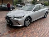 Lexus ES 300h 2018 годаүшін19 500 000 тг. в Алматы – фото 4