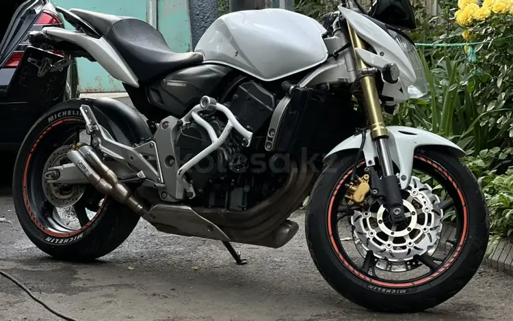 Honda  CB 600F (Hornet) 2007 года за 2 900 000 тг. в Алматы