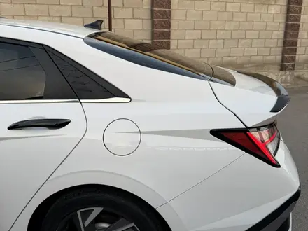 Hyundai Elantra 2023 года за 7 900 000 тг. в Алматы – фото 4
