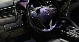 Toyota Camry 2018 года за 13 000 000 тг. в Шымкент – фото 5