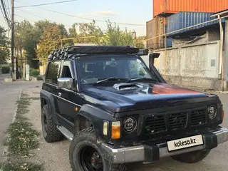 Nissan Safari, 1996