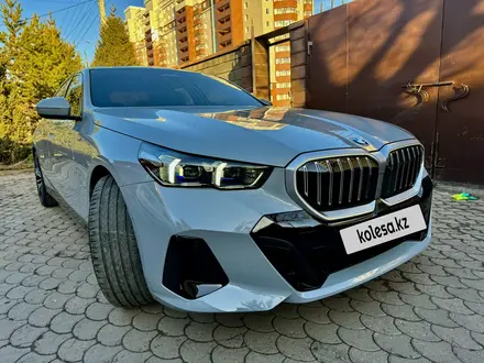 BMW 530 2023 года за 42 500 000 тг. в Астана – фото 2
