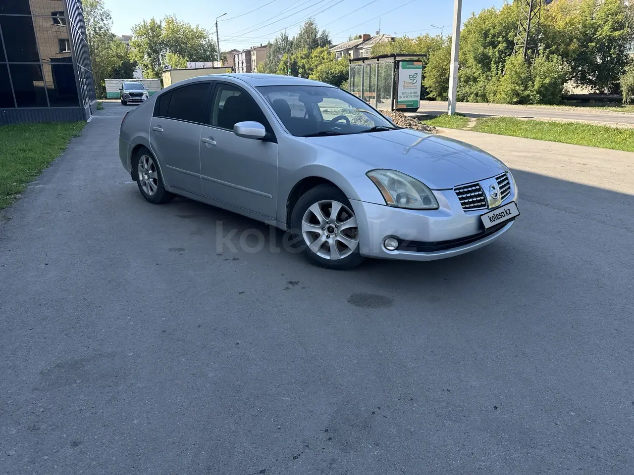 Nissan Maxima, 2004