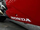 Honda  VFR800 BATYR MOTO РАССРОЧКА !!! 1999 годаүшін2 500 000 тг. в Алматы – фото 3