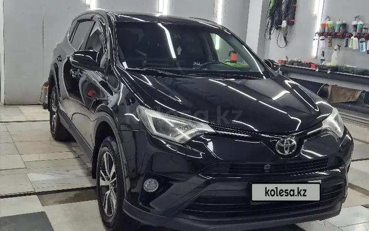 Toyota RAV4 2016 годаүшін11 500 000 тг. в Астана
